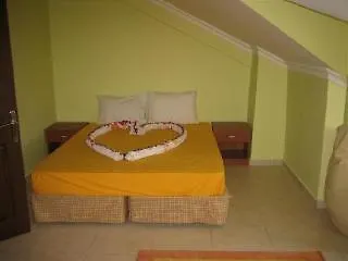 Partmezzo Apart 3* Кемер